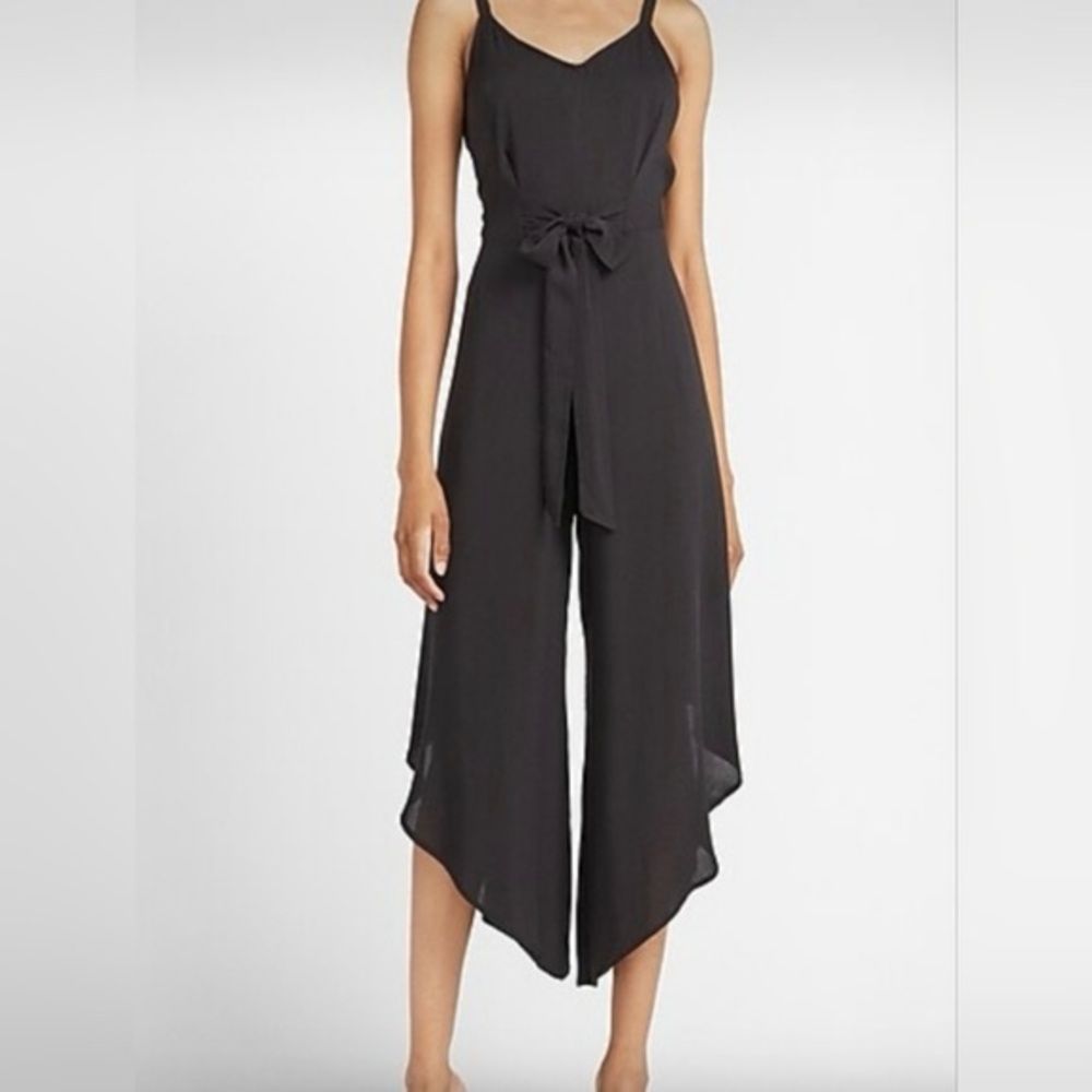Express Asymmetrical Black Tie Front Jumpsuit size Medium 🖤